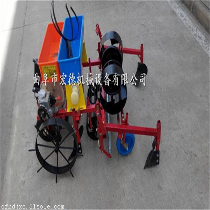 手扶花生覆膜機(jī) 小型農(nóng)用覆膜機(jī) 多功能噴藥覆膜機(jī)